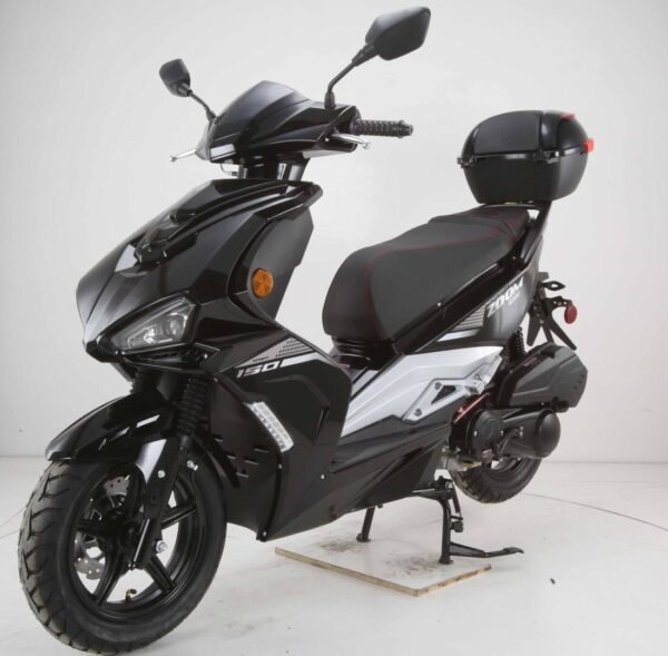 Vitacci Zoom 150cc Street Legal Scooter, 4-Stroke, Air cooled (GY6)