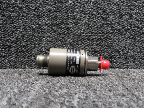 211C119-81 (Use: 50-389121-1) Consolidated Pressure Switch