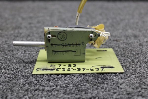 5415535-37 Learjet 55 Passenger Door Warning Switch Assembly Upper or Lower