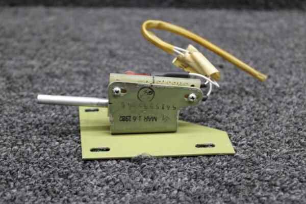 5415535-41-641 Learjet Door Warning Switch Assembly