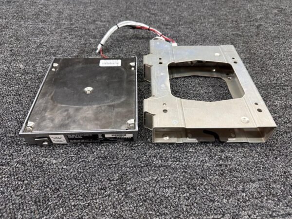 Garmin GDL-69A Satellite Radio Receiver Unit with Tray (14, 28V)