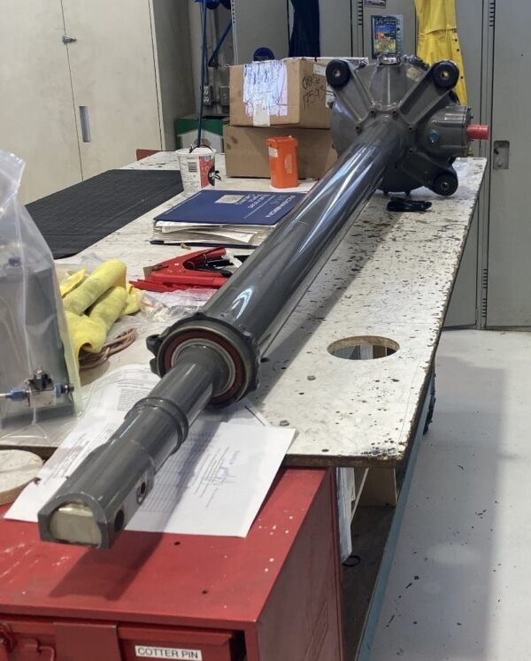 R44 main rotor gearbox c006-5