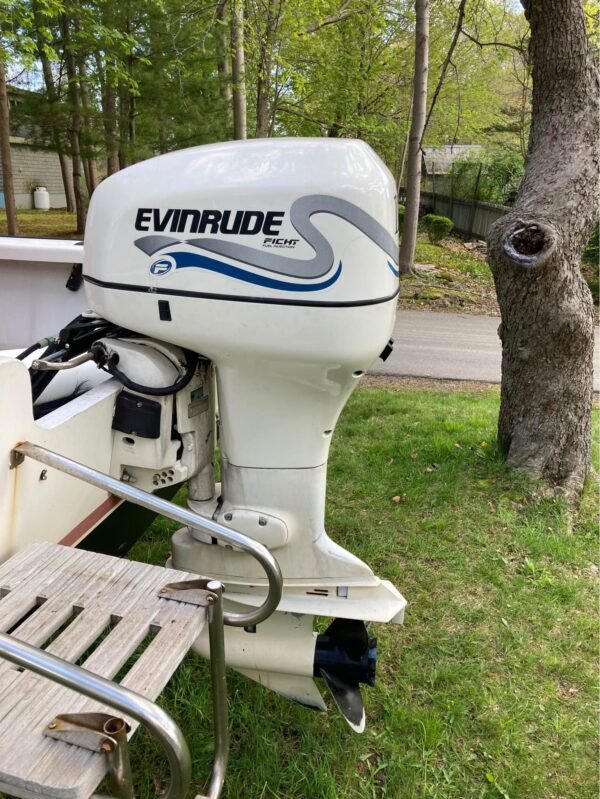 1996 Evinrude 115 HP 4-Cylinder Carbureted 2-Stroke 25" (X) Outboard Motor - Image 2