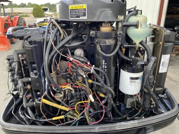 1998 Mercury 2.5L 200 HP 6-Cyl EFI 2-Stroke 20"(L) Outboard Motor - Image 6