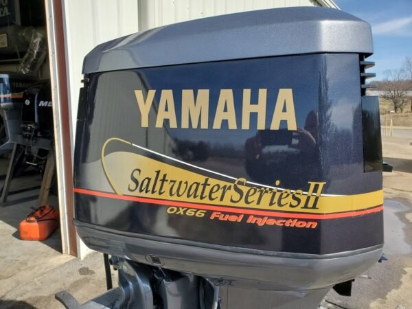 Classic 2001 Yamaha 250 HP 6-Cylinder EFI 2-Stroke 25"(X) Outboard Motor - Image 4