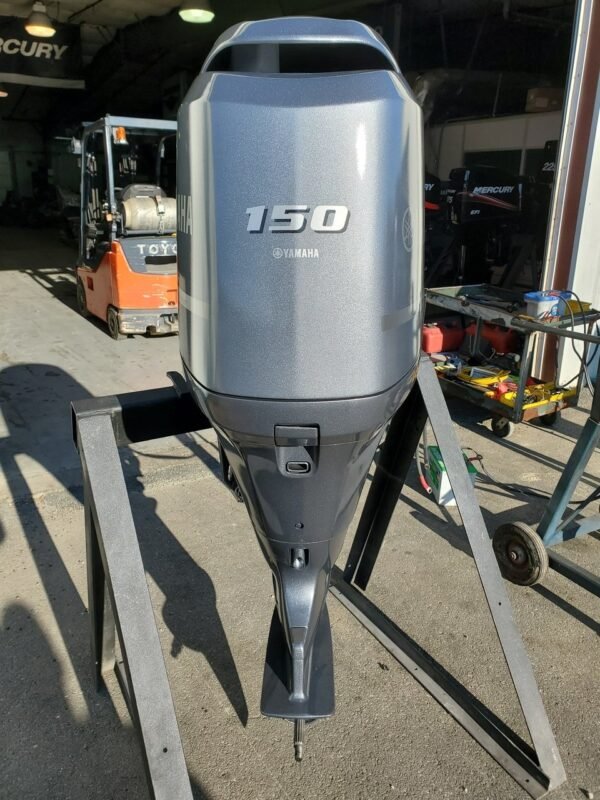 2005 Yamaha 150 HP 4-Cylinder EFI 4-Stroke 20" (L) Outboard Motor - Image 2