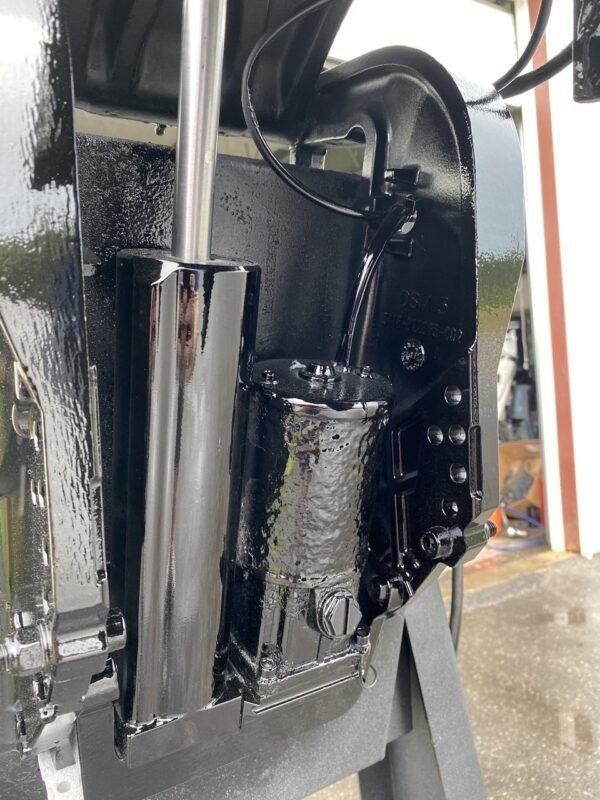 2007 Mercury 60 HP 4-Cylinder EFI 4-Stroke 20"(L) Outboard Motor - Image 5