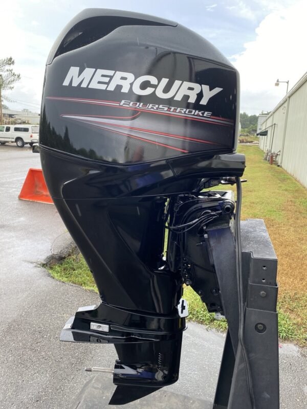 2007 Mercury 60 HP 4-Cylinder EFI 4-Stroke 20"(L) Outboard Motor