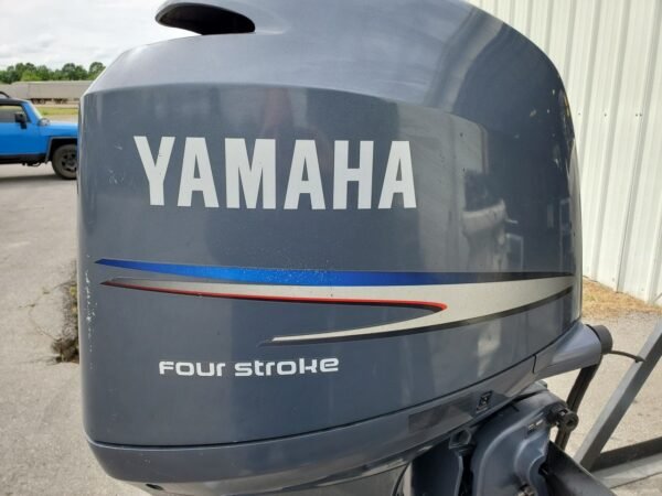 2009 Yamaha 150 HP 4-Cylinder EFI 4-Stroke 20" (L) Outboard Motor - Image 6