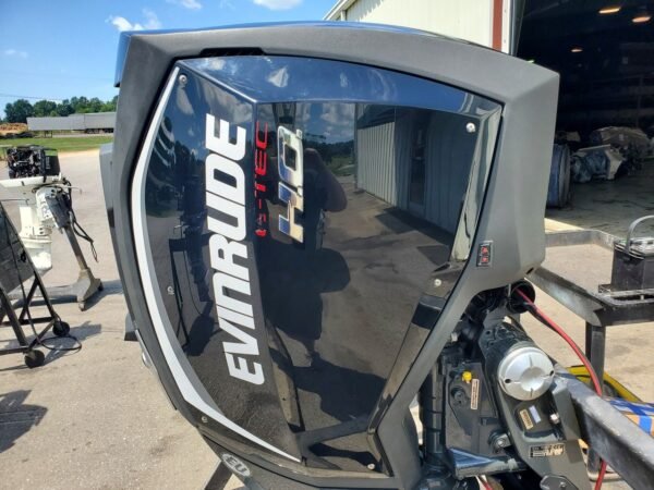 Top 2019 G2 Evinrude E-TEC 250 HO V6 DFI 2-Stroke 20" (L) Outboard Motor - Image 3