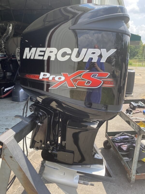 2013 Mercury ProXS Optimax 250 HP 6-Cyl DFI 2-Stroke 20"(L) Outboard Motor