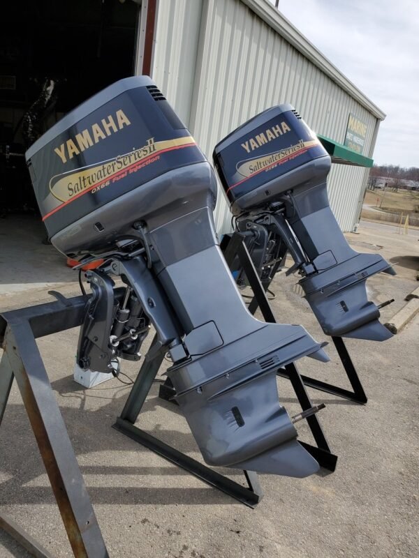 Best Twin 2001 Yamaha 250 HP 6-Cylinder EFI 2-Stroke 25"(X) Outboard Motors