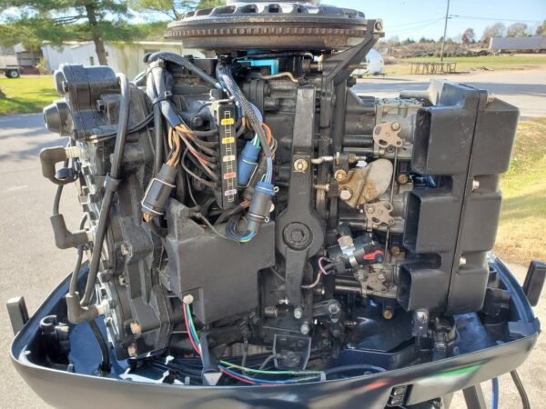 1991 Evinrude XP 150 HP V6 Carbureted 2-Stroke 20" (L) Outboard Motor - Image 4