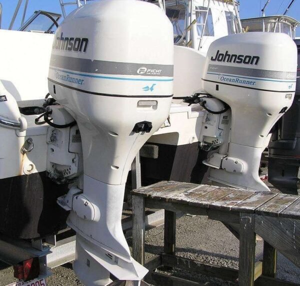 2000 Johnson 150 HP 6-Cylinder Carbureted 2-Stroke 25" (X) Outboard Motor