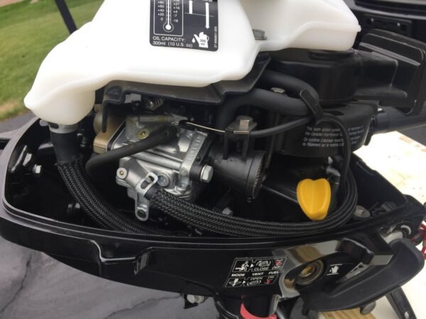 2016 Mercury 25 HP 3 Cylinder 4 Stroke 20″ (L) Tiller Outboard Motor - Image 5