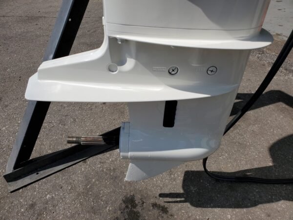 2003 Johnson 50 HP 3-Cylinder EFI 4-Stroke 20" (L) Outboard Motor - Image 7