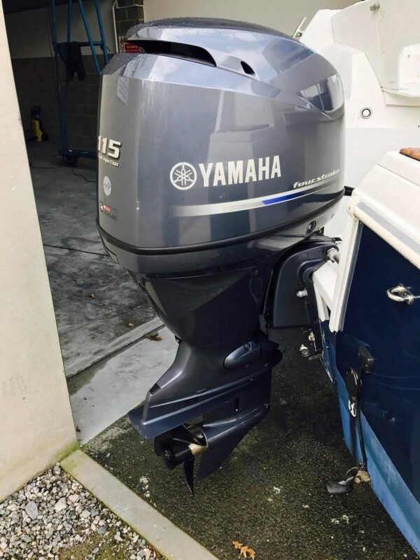 2013 Yamaha F115 HP 4 Cylinder EFI 4 Stroke 25″ (X) Outboard Motor - Image 4